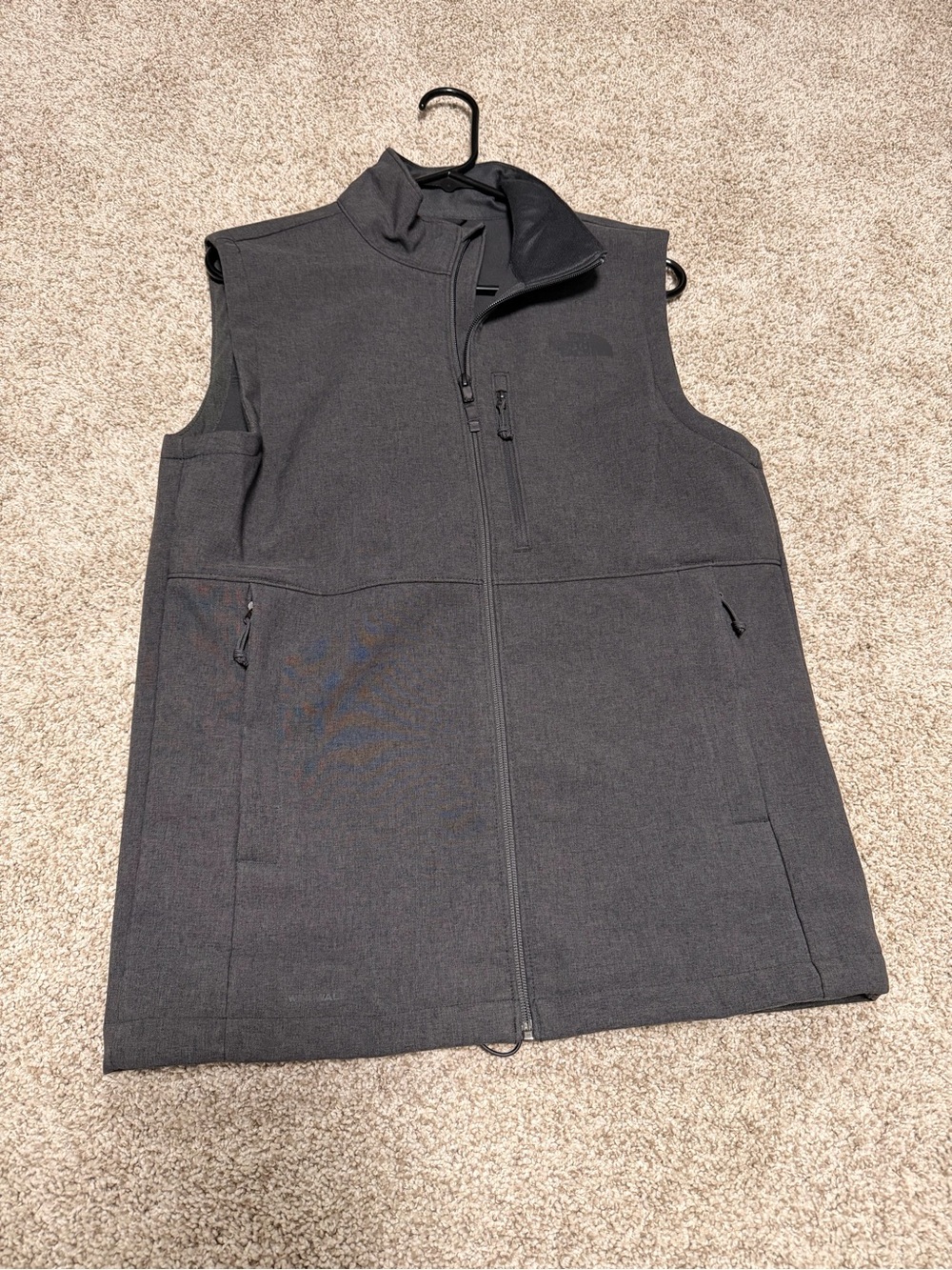 The North Fave Men's Windwall Zip-Up Vest